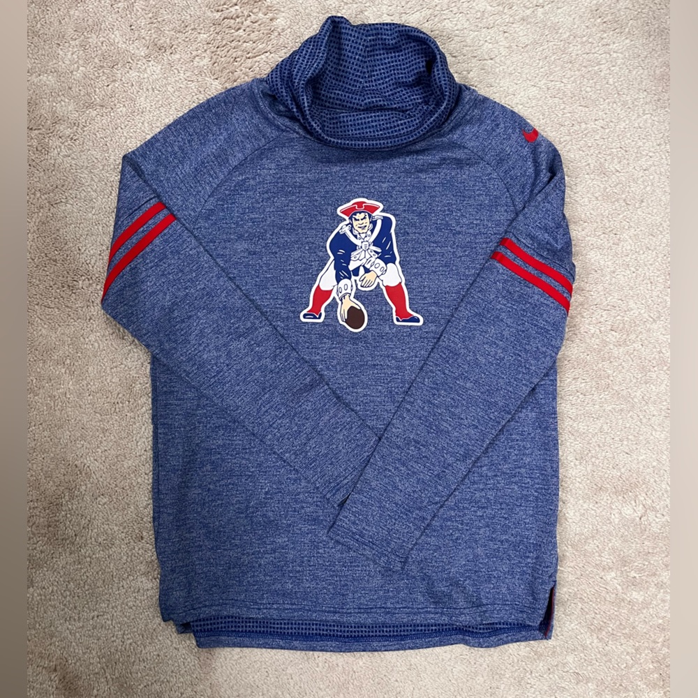 Nike Patriots Dri Fit Cowl Neck Pat the Patriot
